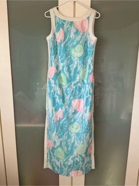 Lilly Pulitzer ELEANORA MAXI SHIFT ROMPER,
CAPRI BLUE OVERSIZED SHELDEN